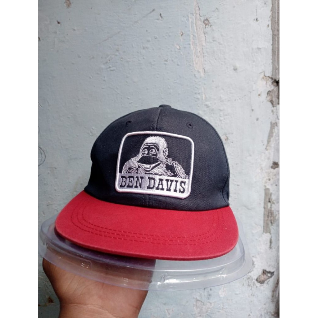 topi BEN DAVIS