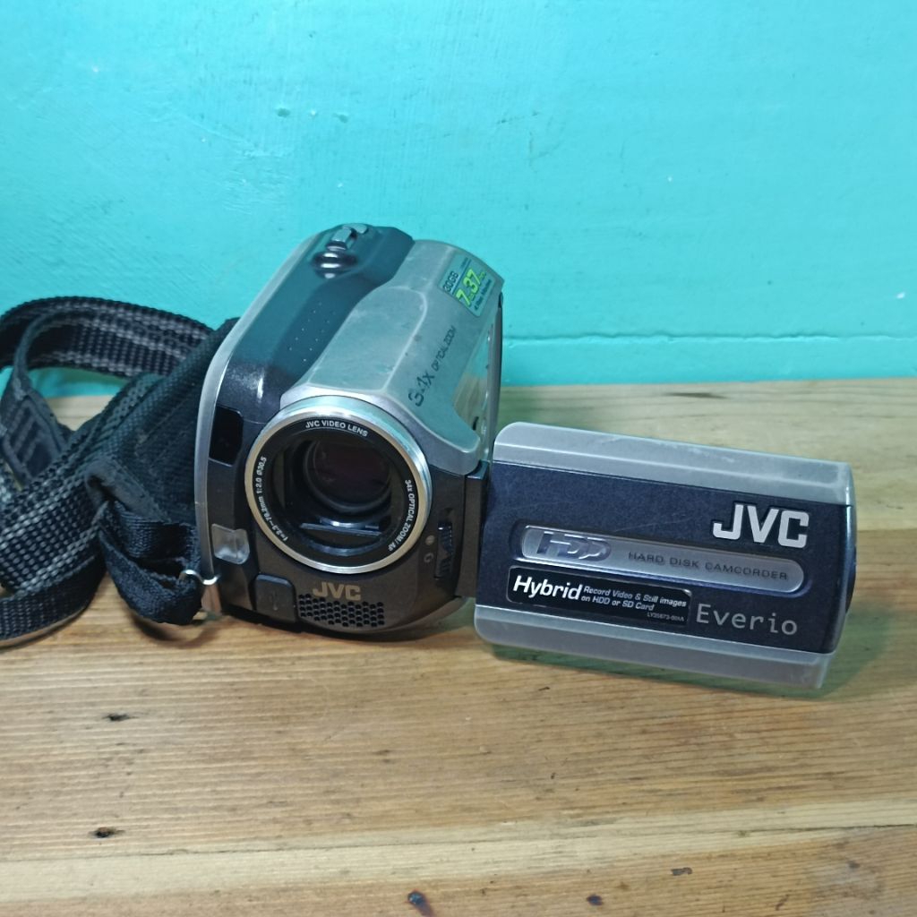 handycam jvc GZ-MG130AG