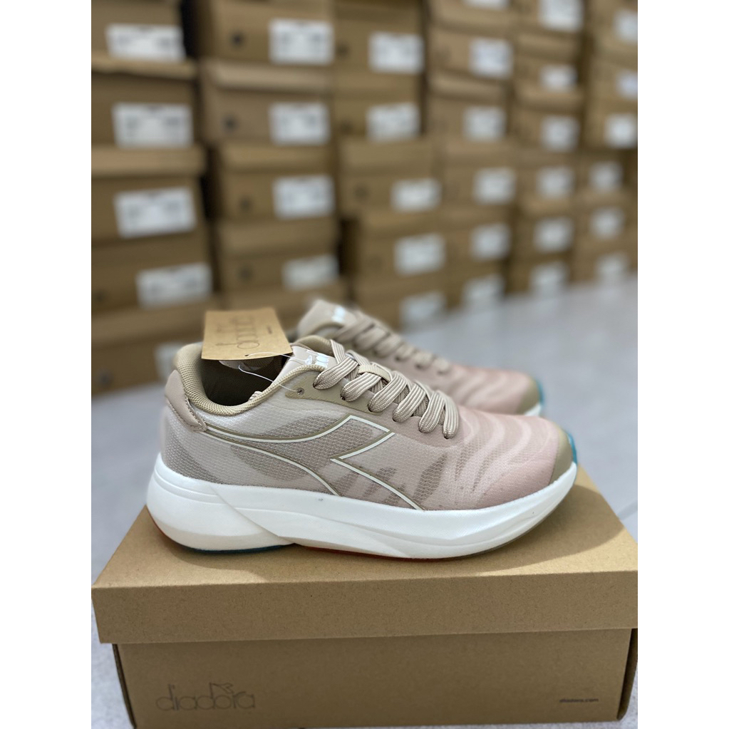 Diadora Natalya Women’s Running Shoes - Beige