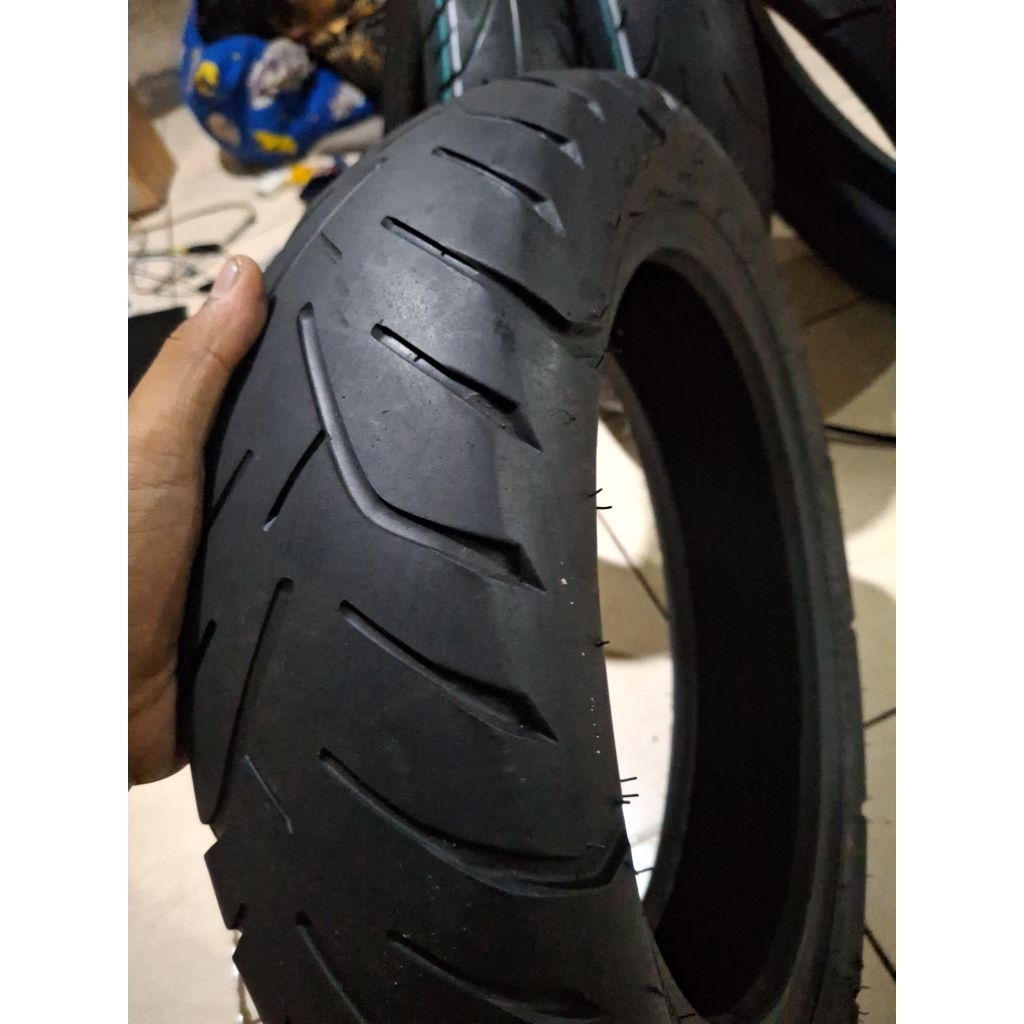 BAN PCX 150 BELAKANG IRC 120/70 RING 14 TUBLES