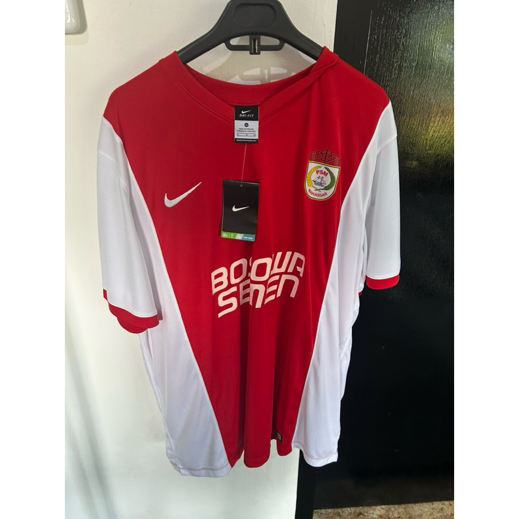 Jersey BNWT PSM Makassar Home Nike Player issue 2014-2016 original (Not Template) ukuran XL (76x56) 