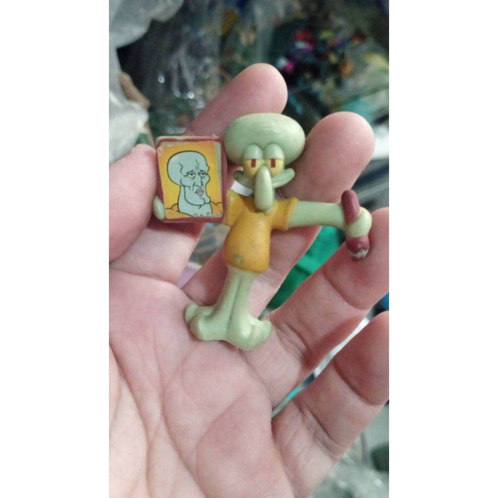 mini figure squidword teman spongebob dari happy meal