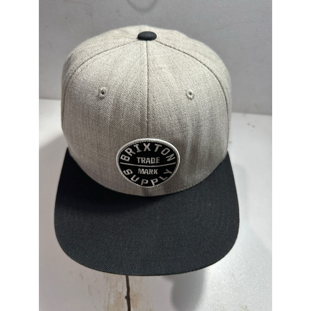 Topi brixton