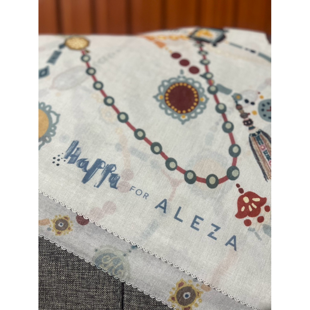 SCARF ALEZA FOR HAPPY (PRELOVED)