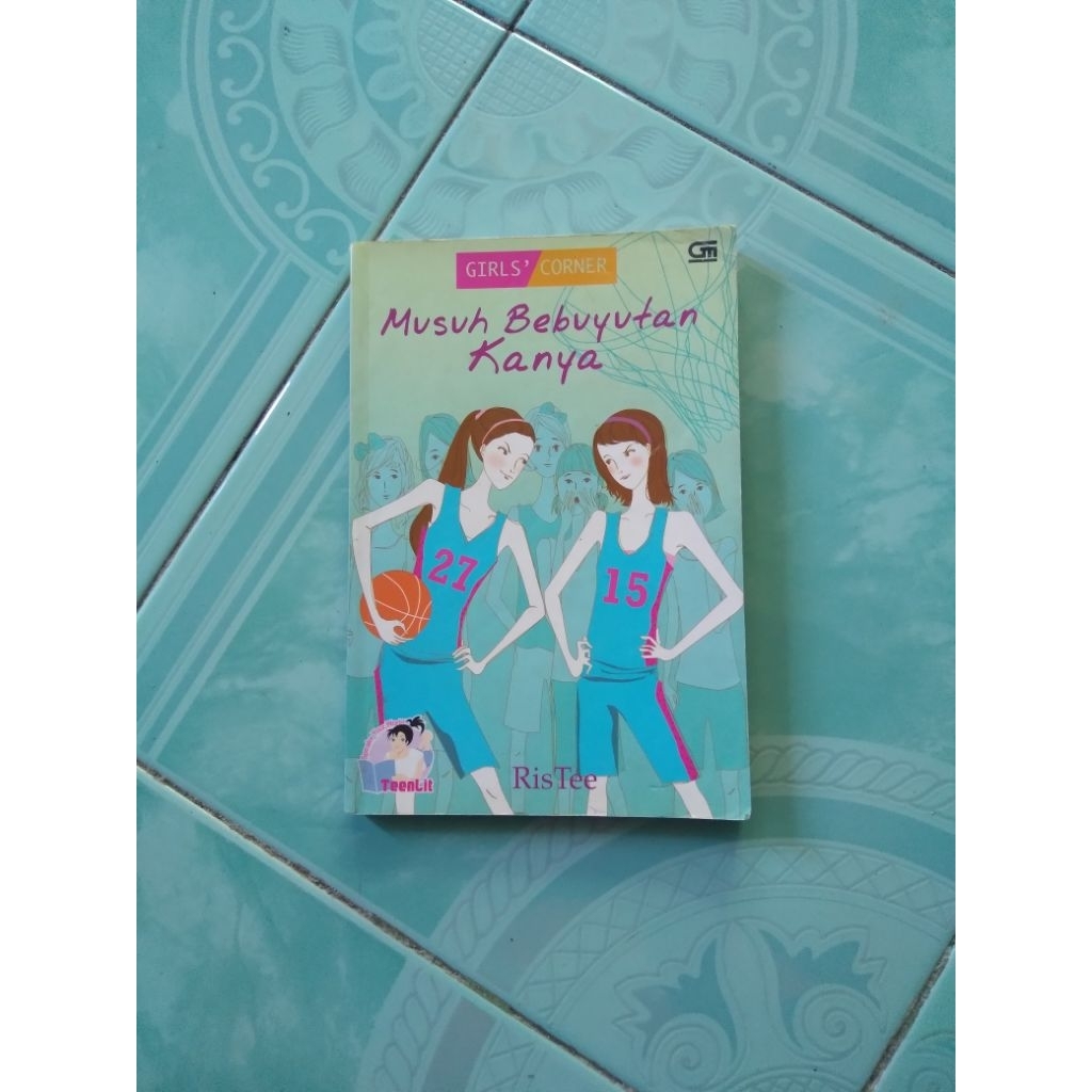 Buku Novel Musuh Bebuyutan Kanya