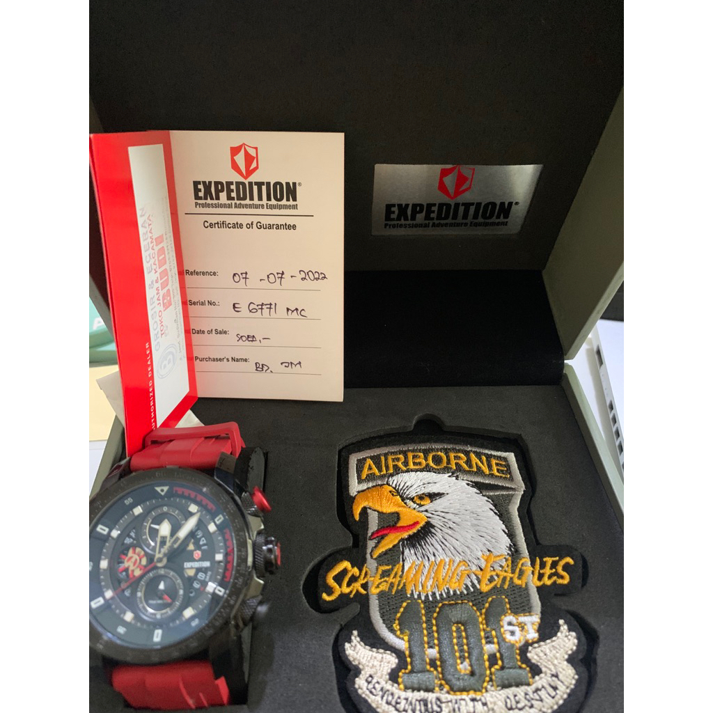 Expedition E6771MC Red