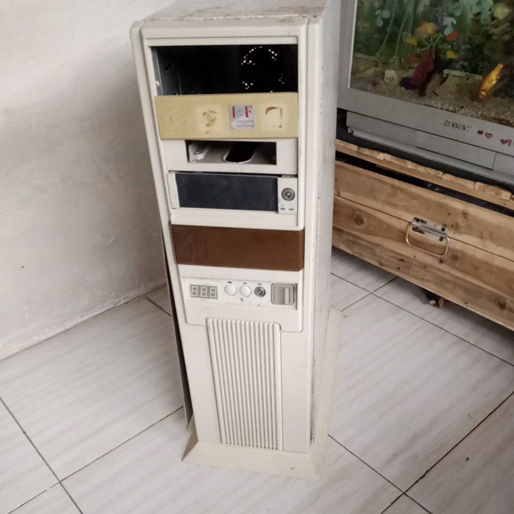box casing CPU  komputer jadul model server /tower vintage