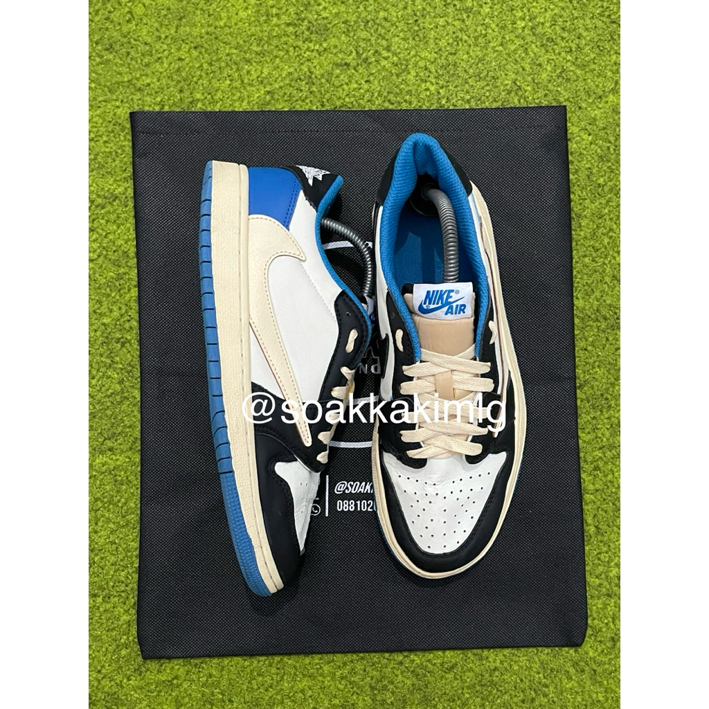 SEPATU AJ1 LOW TRAVIS SCOTT X FRAGMENT