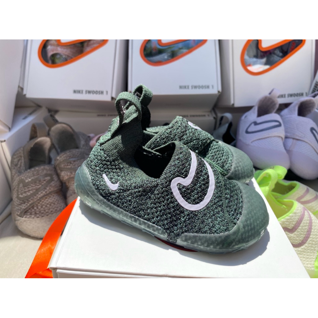 NIKE SWOOSH 1 SIZE 25