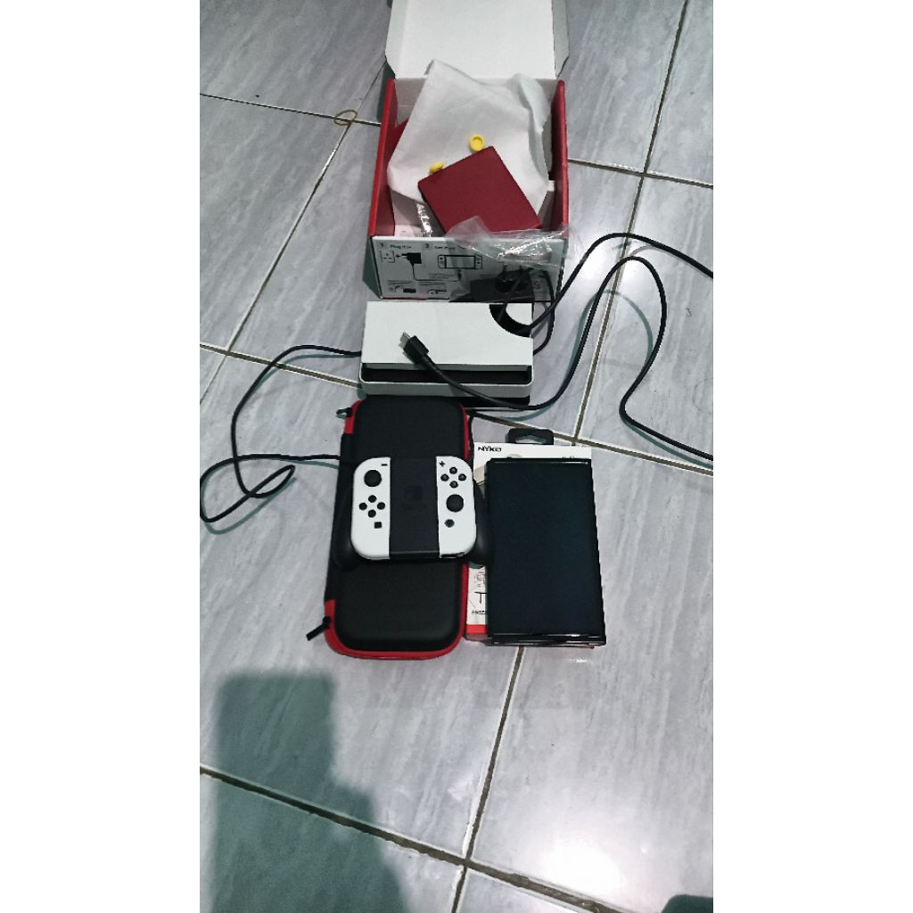 Nintendo switch oled second