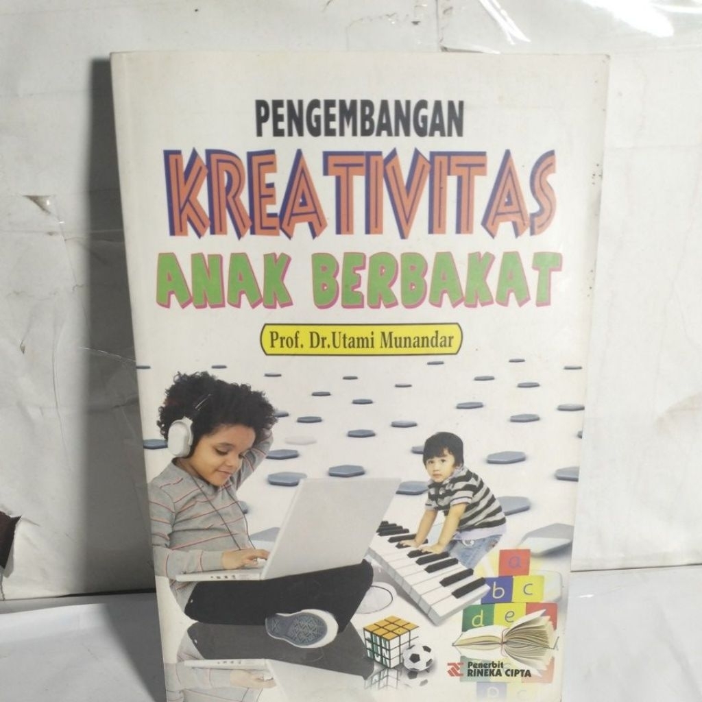 PENGEMBANGAN KREATIVITAS ANAK BERBAKAT
