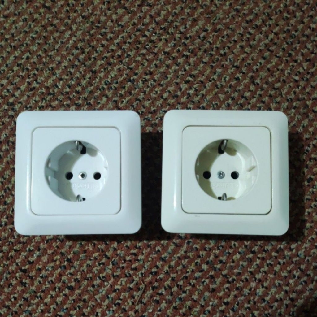 Stop kontak tanam inbow Berker German bekas