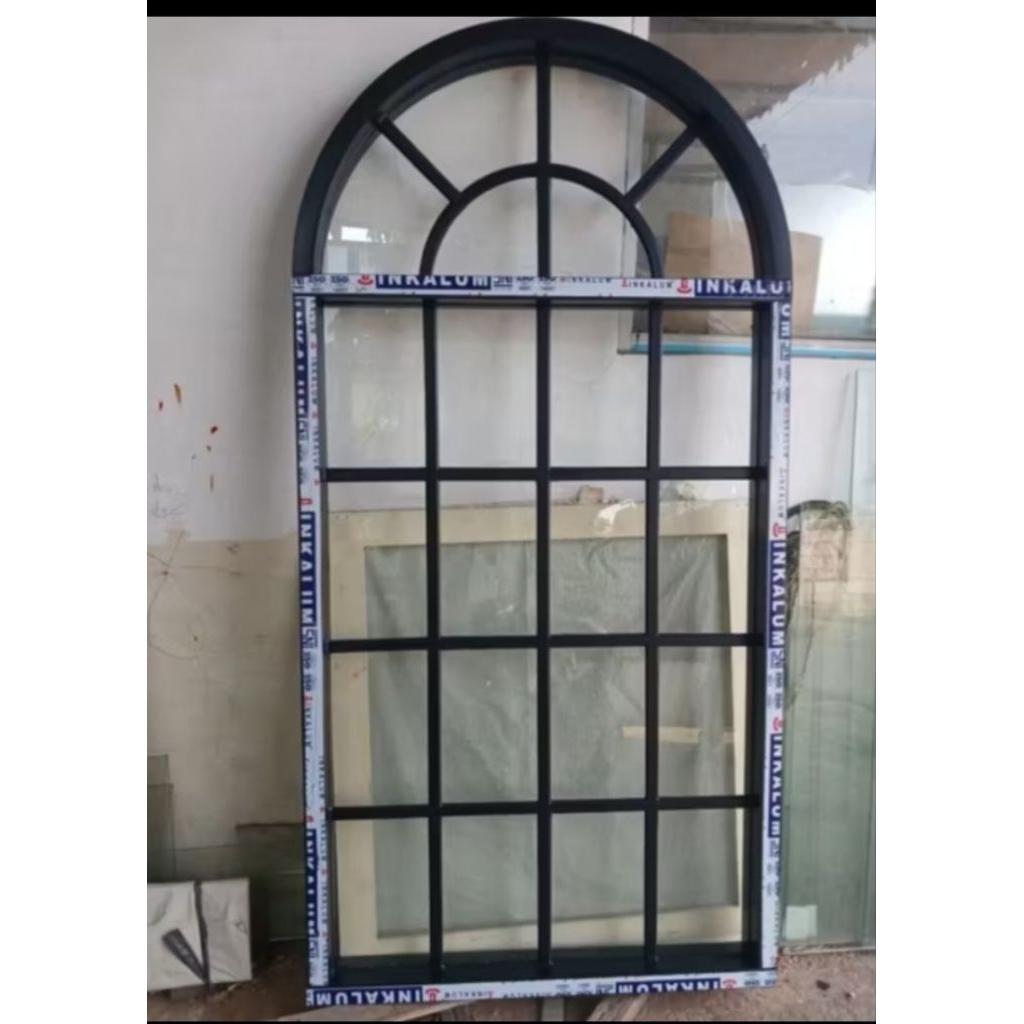 jendela lengkung alumunium kaca mati ukuran T100xL200/T180xL100/T150xL100 cm kusen 3 inchi variasi o