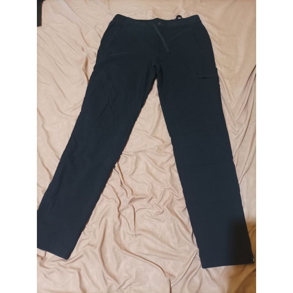 celana outdoor uniqlo