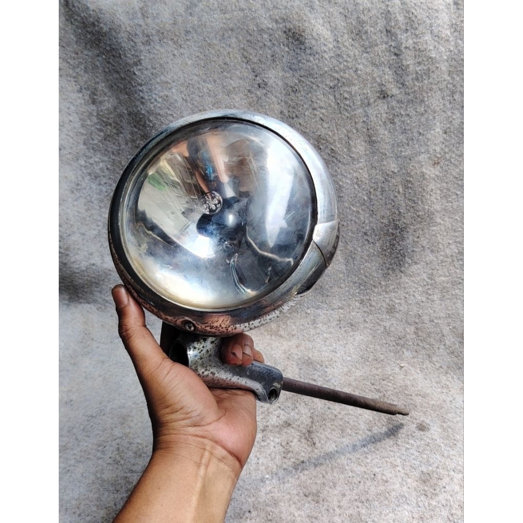 lampu mobil antik lampu motor antik lampu mobil tua lampu motor vintage lampu motor jadul lampu mobi
