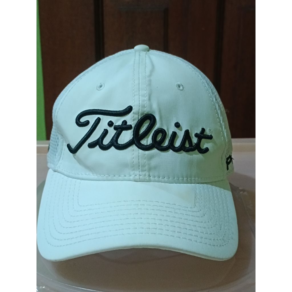 TOPI GOLF TITLEIST KOLEP NEW ERA ORIGINAL BILDUP BEKAS PAKAI KONDISI BAGUS