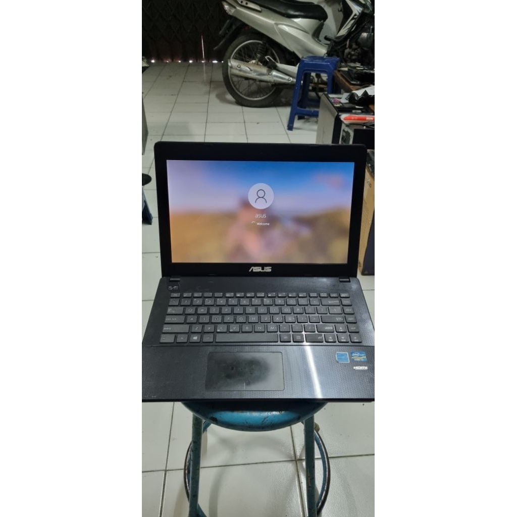 Asus X451CA i ntel Core i3 3217U ram 10gb hdd 500gb buat belajar/kerja