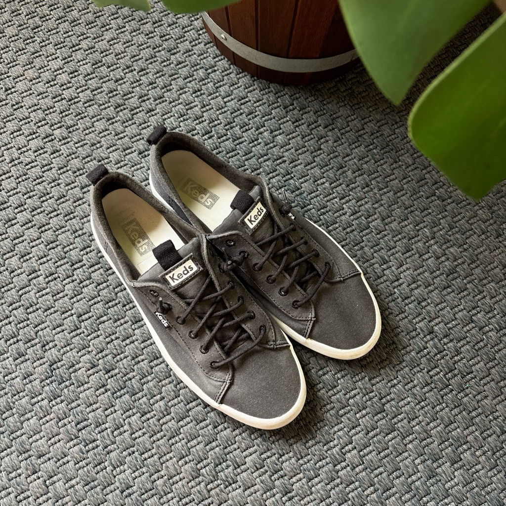 Preloved Sneakers Keds / Adidas / Mosh Tumbler / Tas Guess / Hush Puppies / Behind The Vines (BTV) /