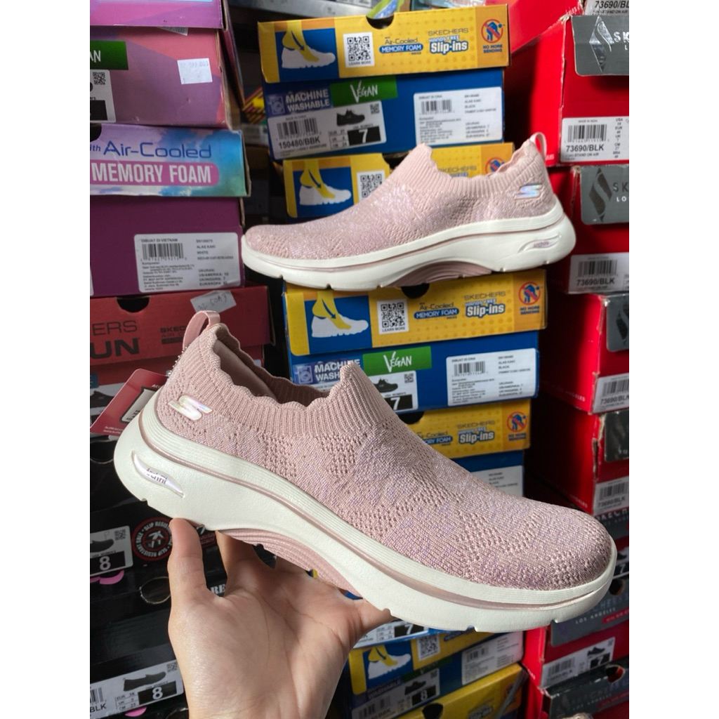 Skechers women go walk arch fit 125329