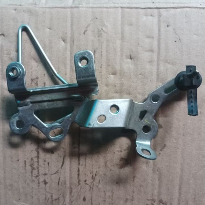 Stay ignition coil dudukan koil  Yamaha nmax new 2020 B6H bekas original