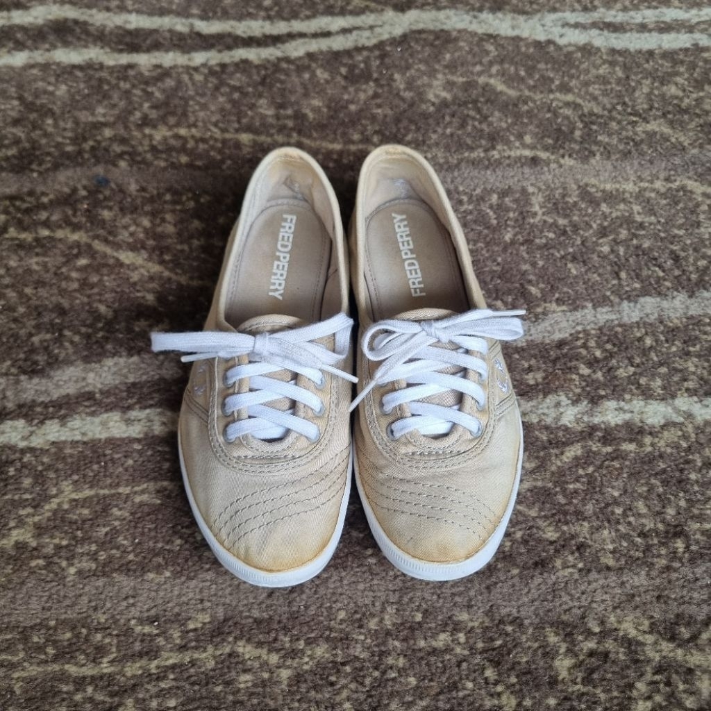 Sepatu Fred Perry Aubrey