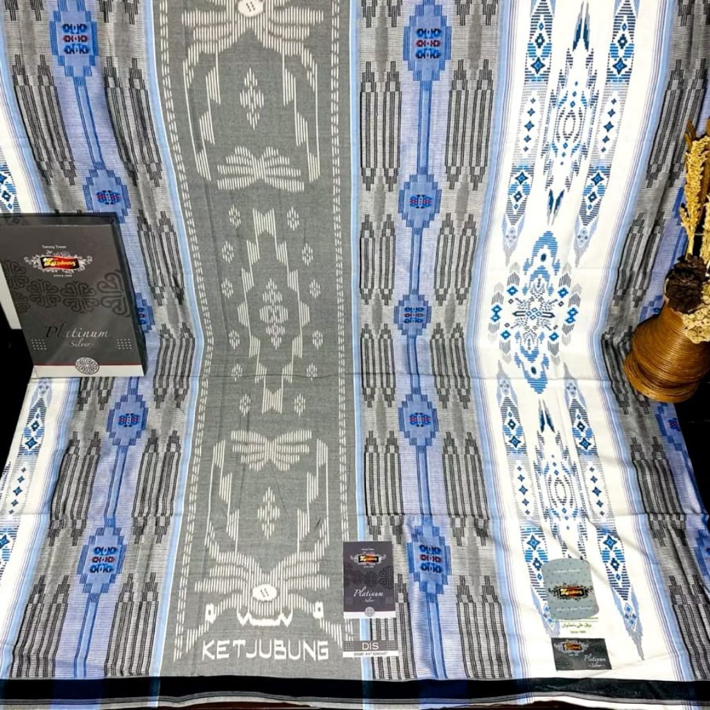 Sarung ketjubung platinum Silver