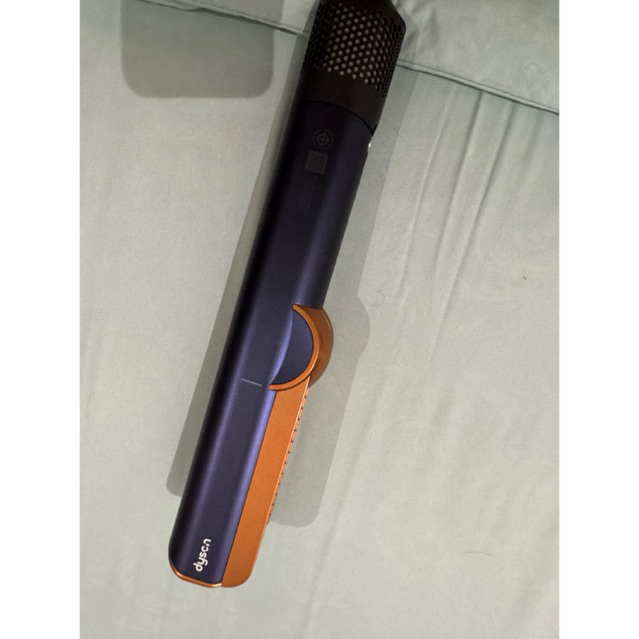 DYSON Airstrait Second (Pemakaian Pribadi)