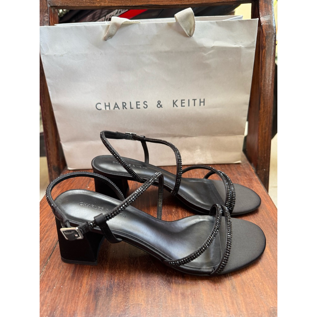 Charles & Keith Heels C&K hitam size 38