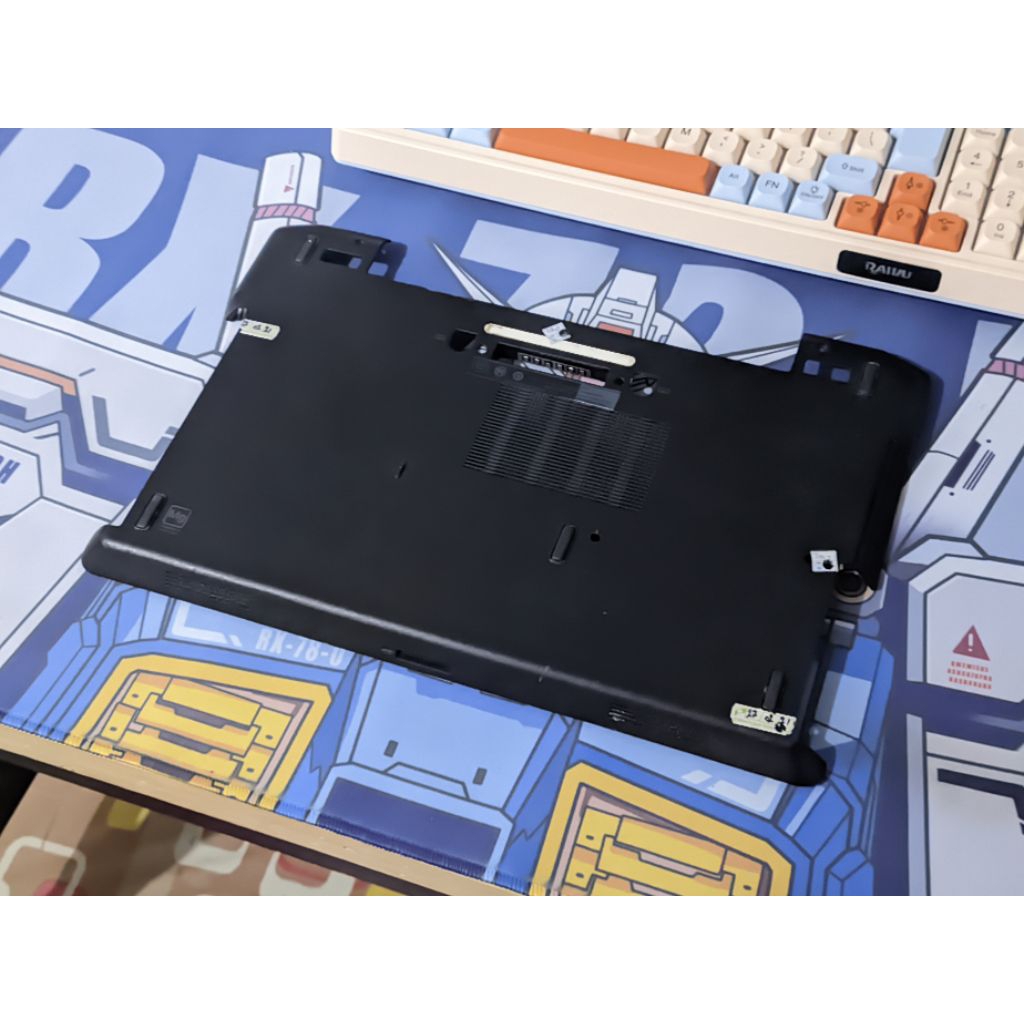 Cover Mesin Bawah Laptop Dell Latitude E6330 (Bekas)
