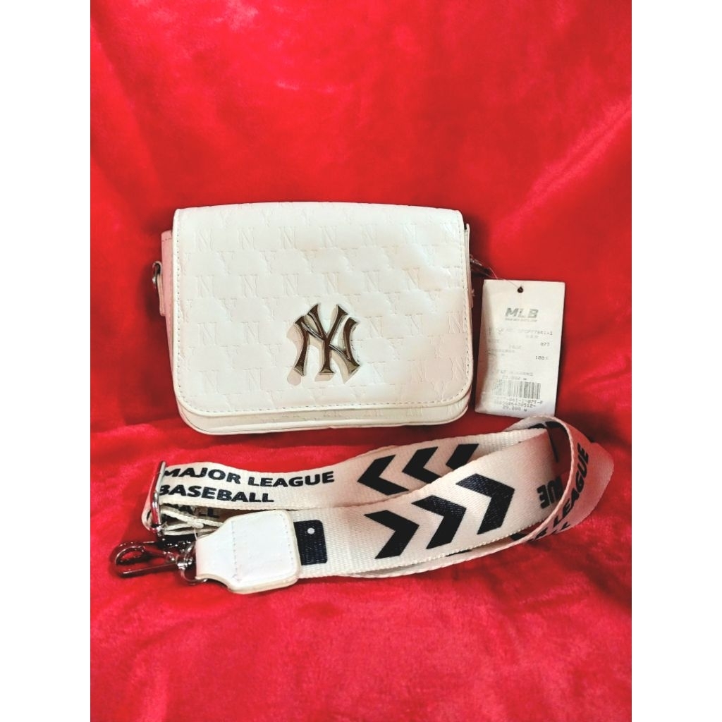 TAS WANITA MLB KOREA YANKEES ORI