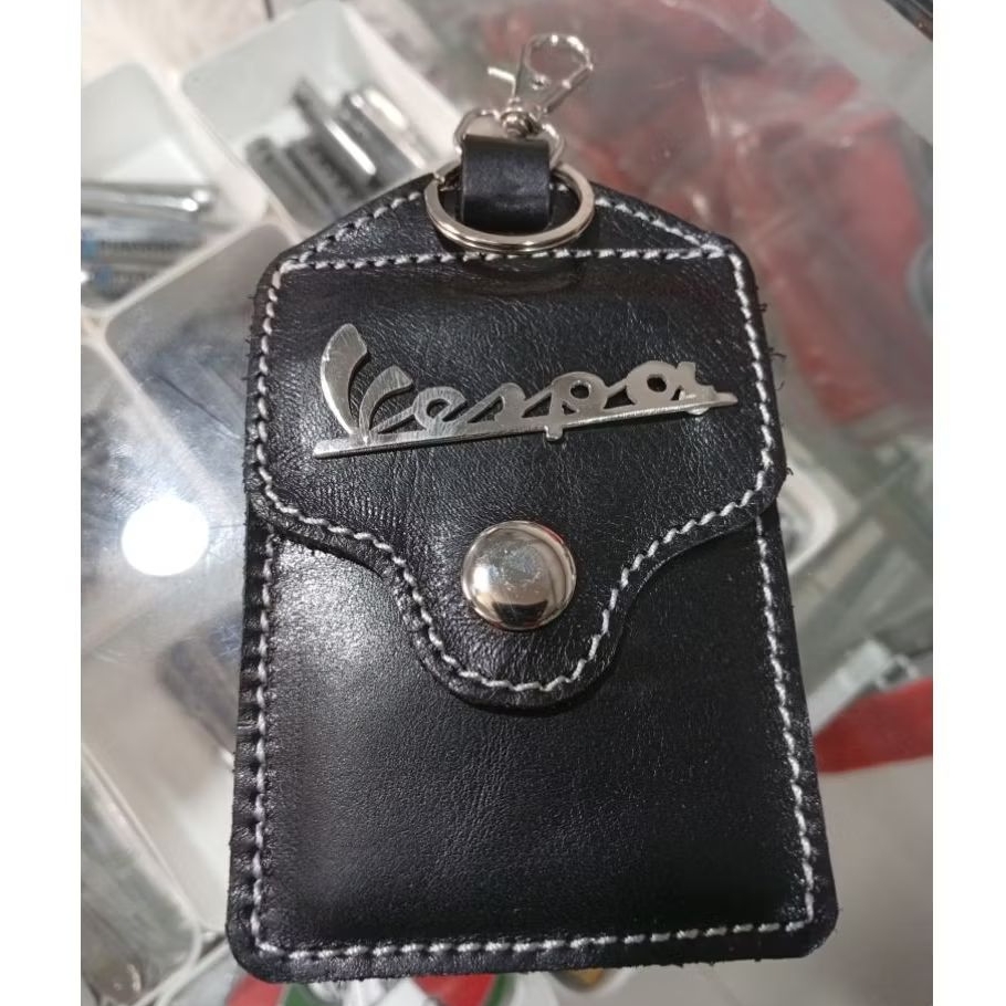Dompet STNK gantungan kunci vespa hitam