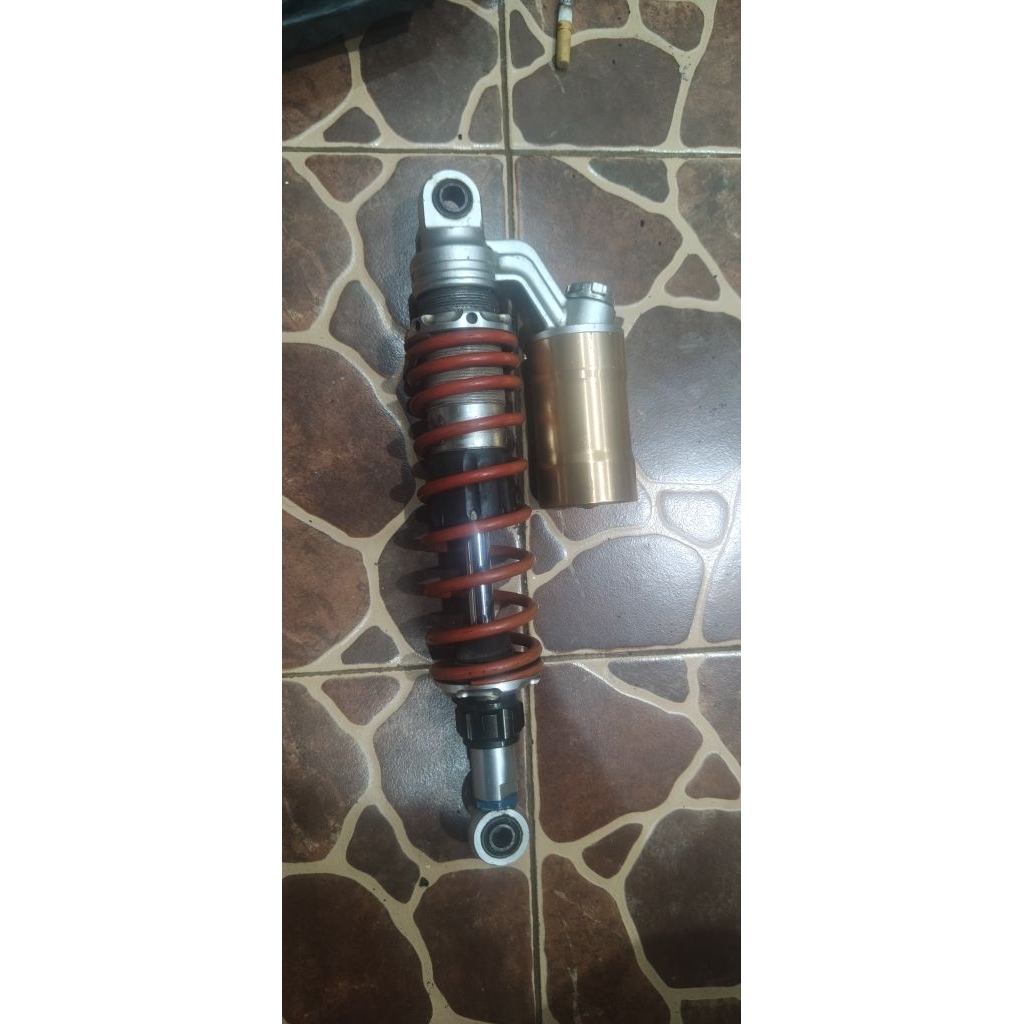 ( PROMO) sokbreker belakang tabung Mio Vario beat berkualitas