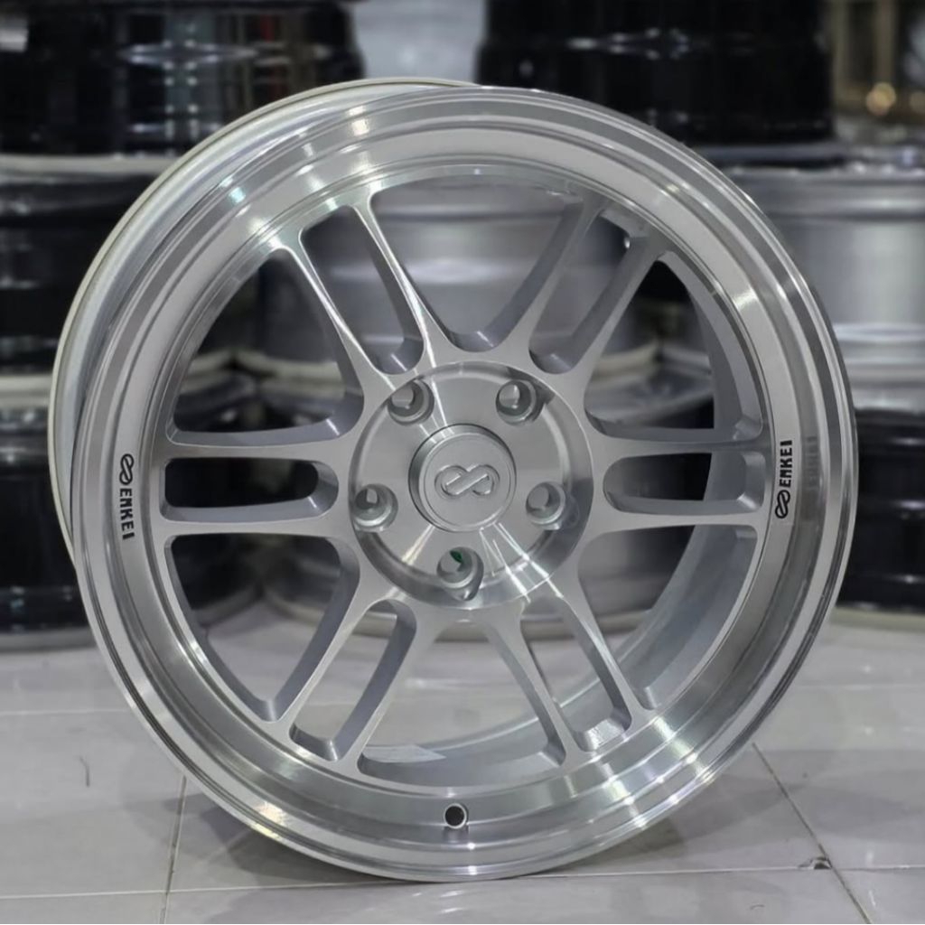 velg ring 17 enkei rpf1 lebar 8 et 40 velg racing r17 mobil innova reborn venturer Innova zenix voxy