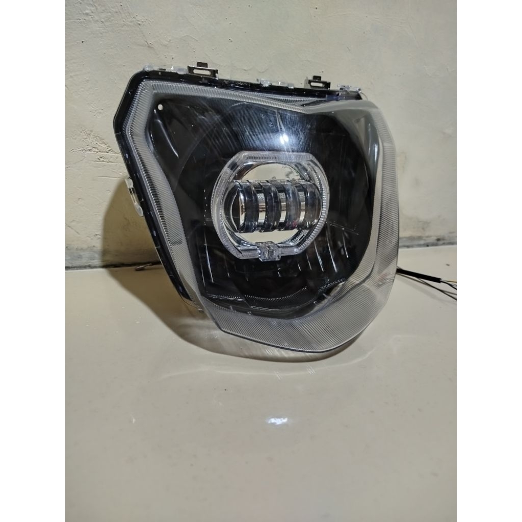 Headlamp Lampu Depan New Vixion Lighting 2013-2015 Plus Biled 4 Mata Ring Putih Devil Merah