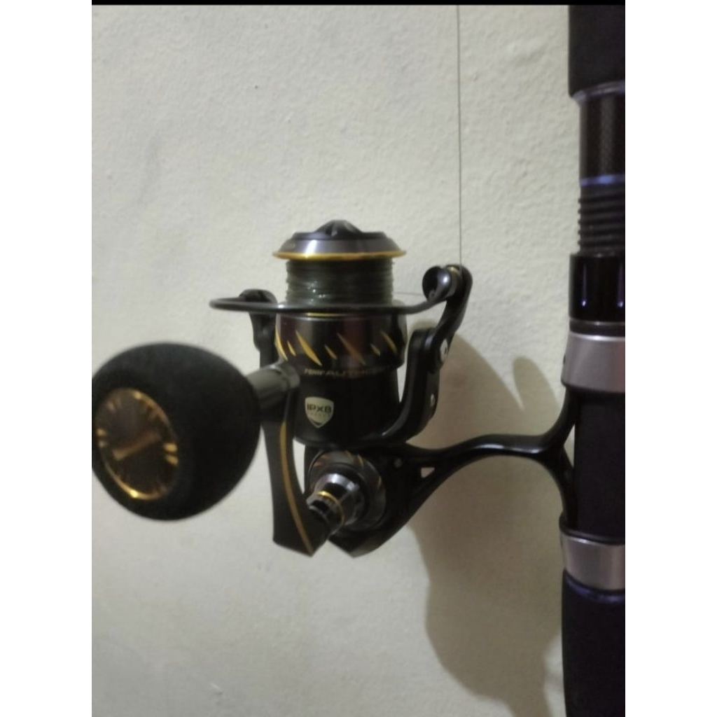 Reel Penn Authority 2500 bekas