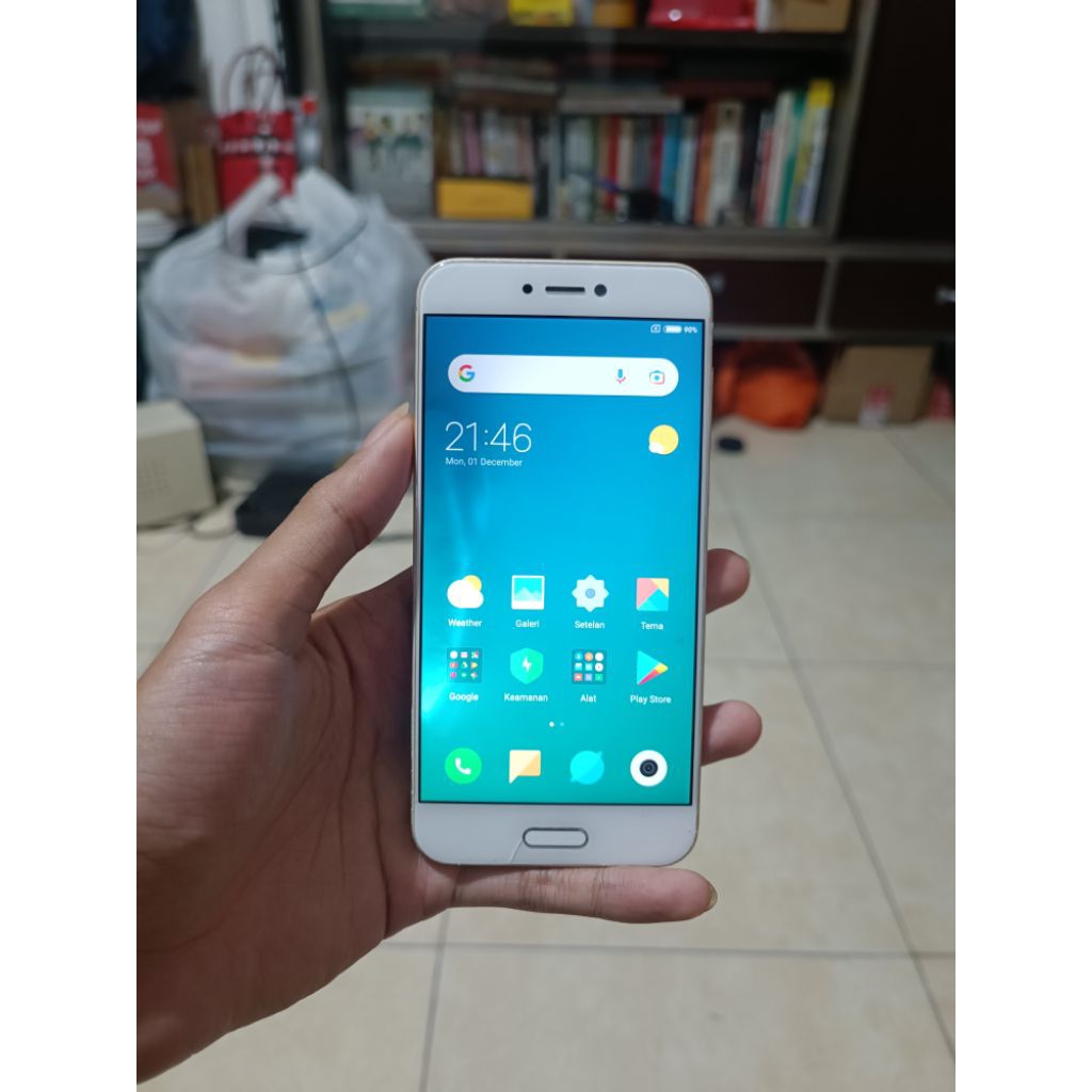HP XIAOMI MI 5C RAM 3/64 NORMAL MURAH