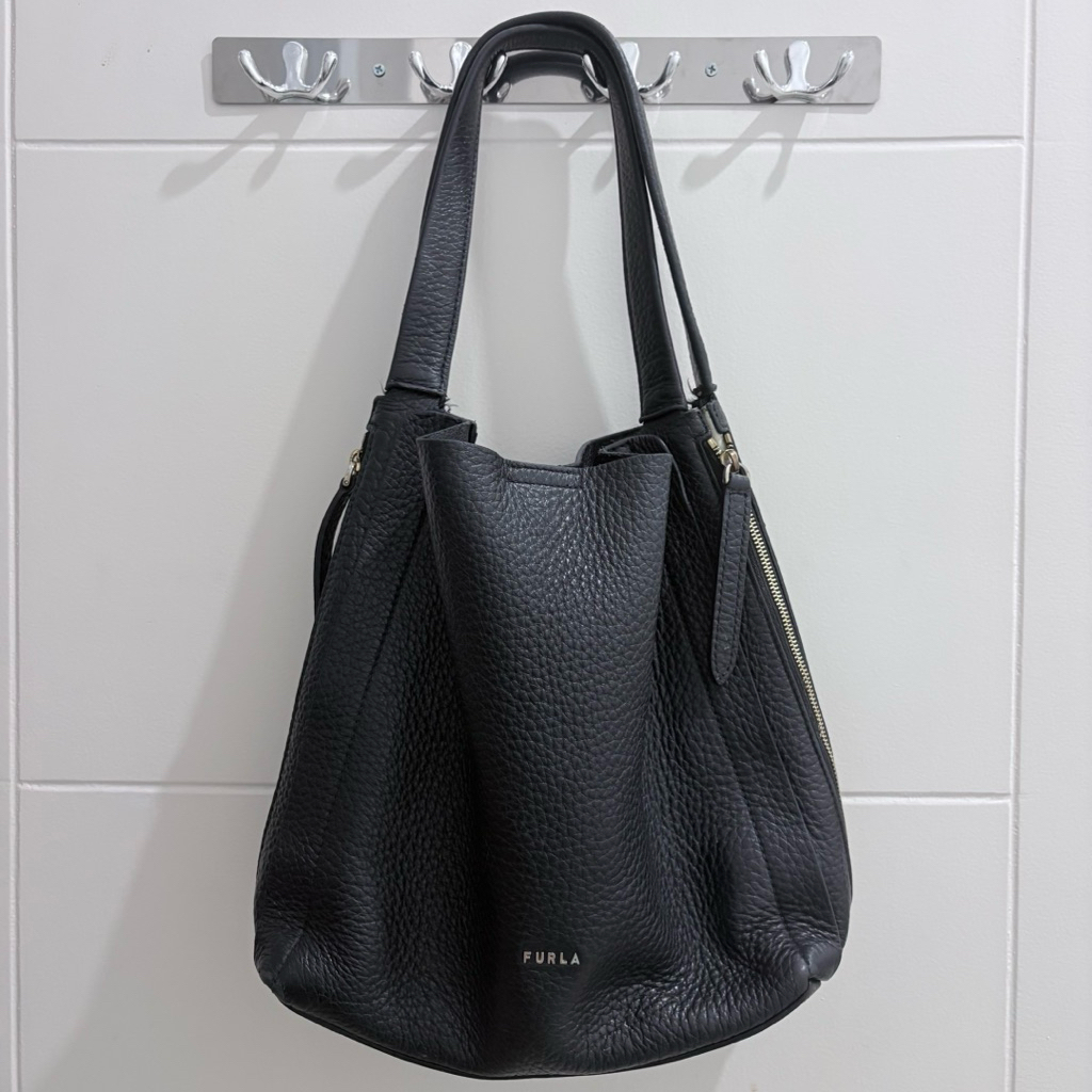 Preloved - Furla Grace Hobo Bag Leather in Black