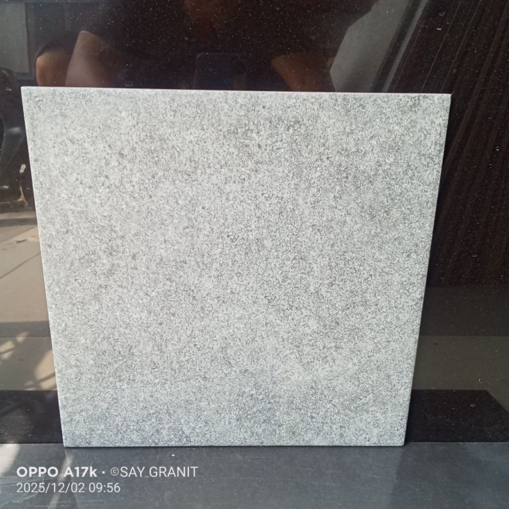 keramik lantai carpot uk 30x30 everest sand