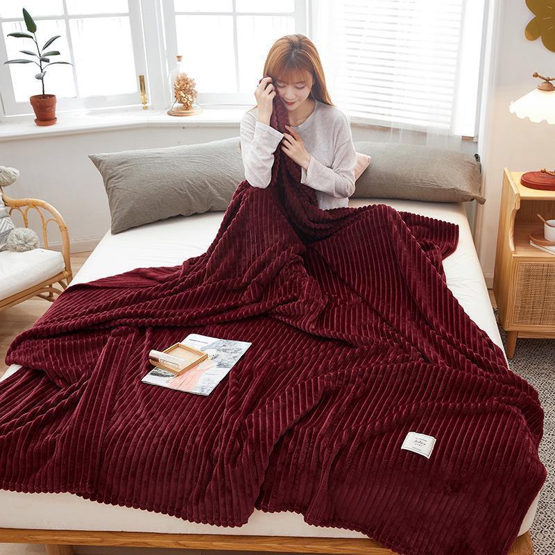 Selimut Bulu Dewasa Tebal Embos Polos 180x200 Berkualitas