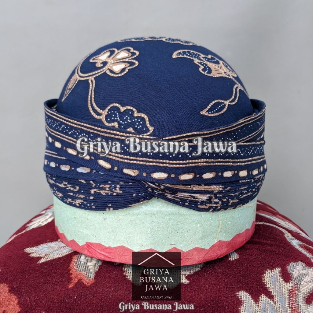 Blangkon Solo Kasatriyan Batik Kombinasi Tulis Alusan SY10