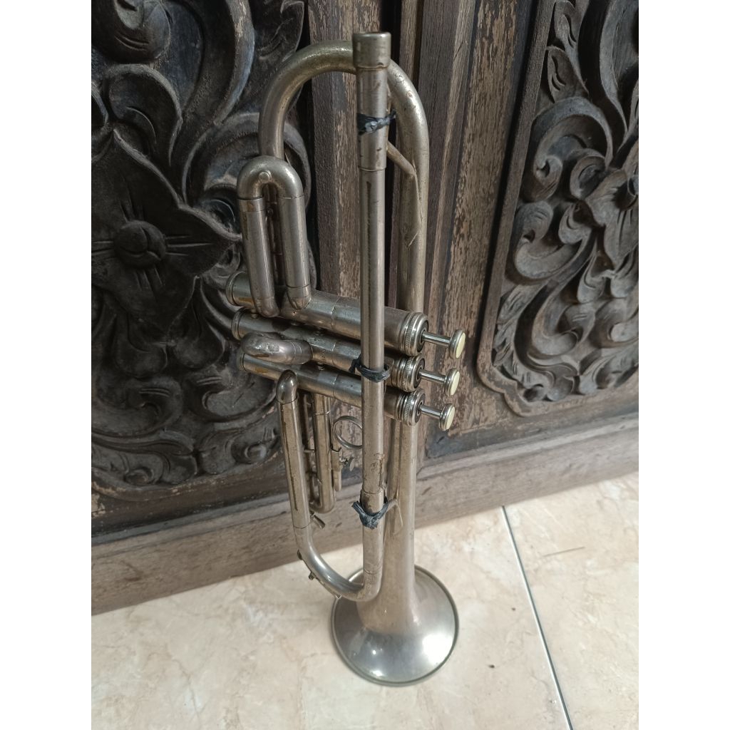 TEROMPET WERIL W. SILVER BEKAS