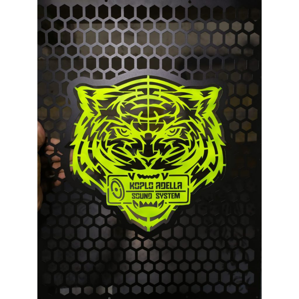 ram tutup speker / grill sound system custom