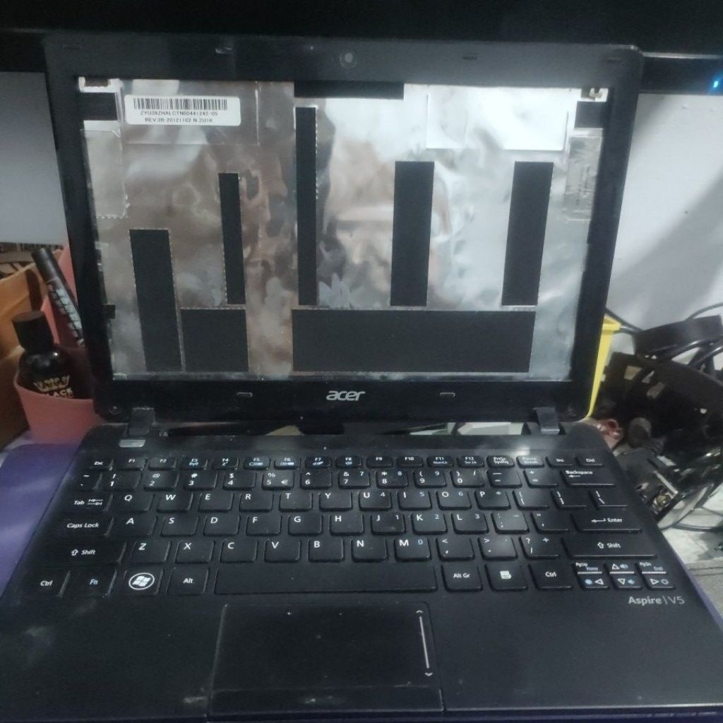 kesing /cas netbook Acer aspire ONE 725 copotan original