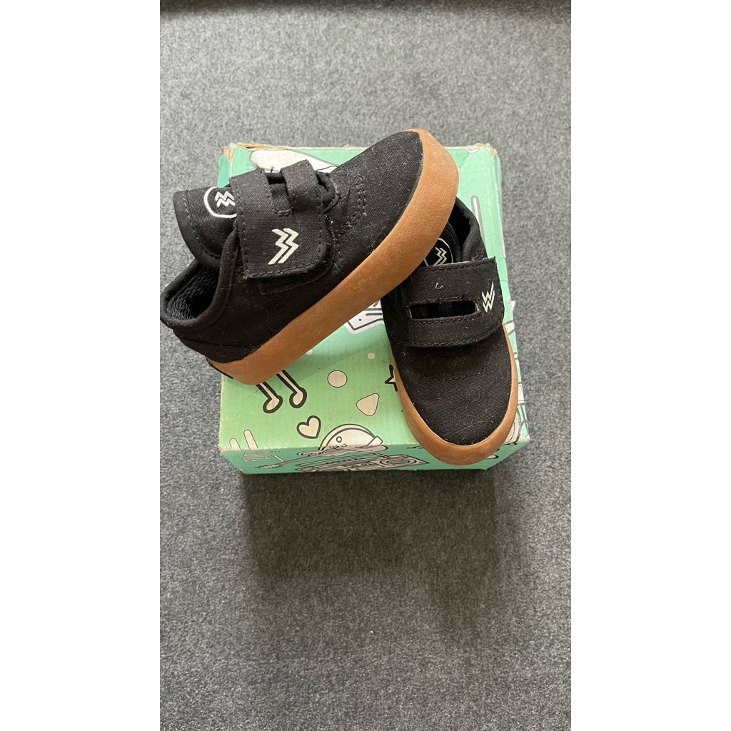 PL sepatu anak geoffmax