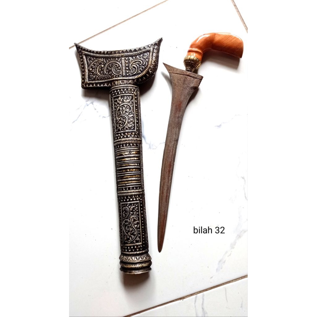 keris Melayu kuno panjang bilah 32cm