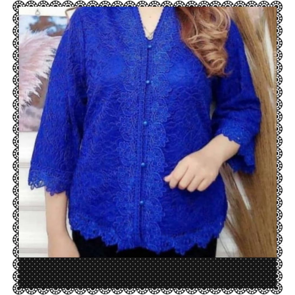 Atasan kebaya brokat kancing depan lengan trompet