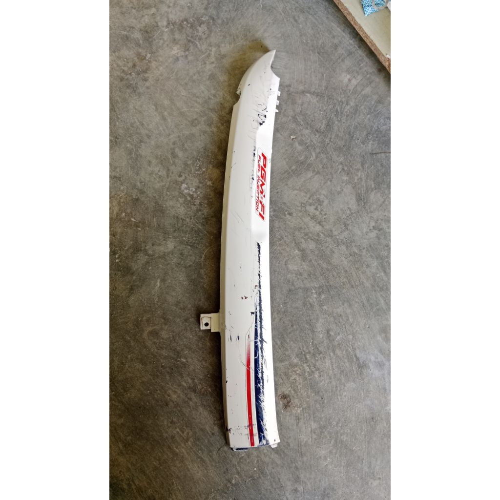 body bawah samping kanan honda scoopy 2014 2015 bekas original