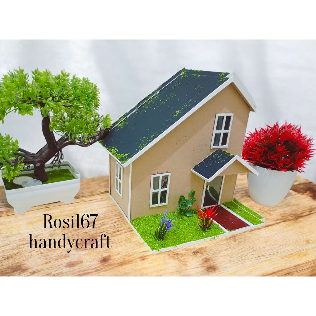 miniatur rumah kardus