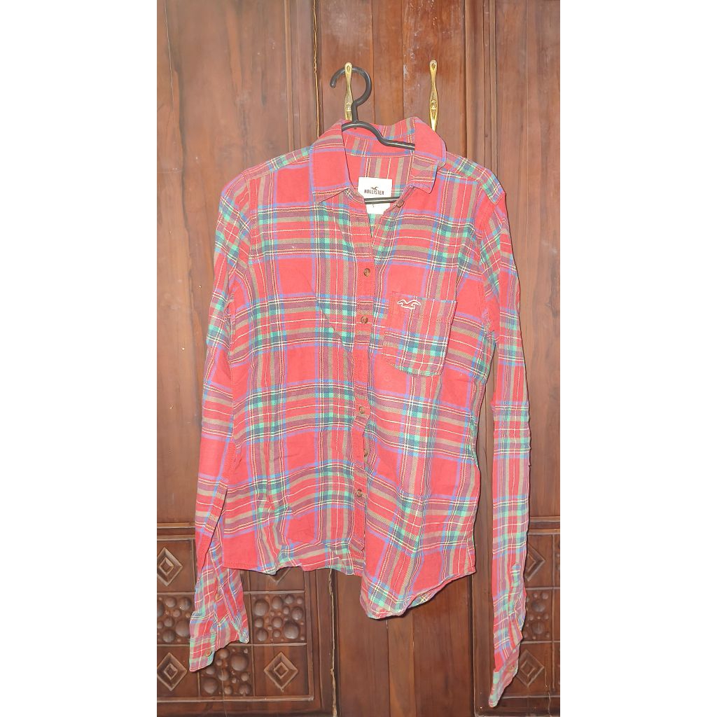 KEMEJA HOLLISTER RED