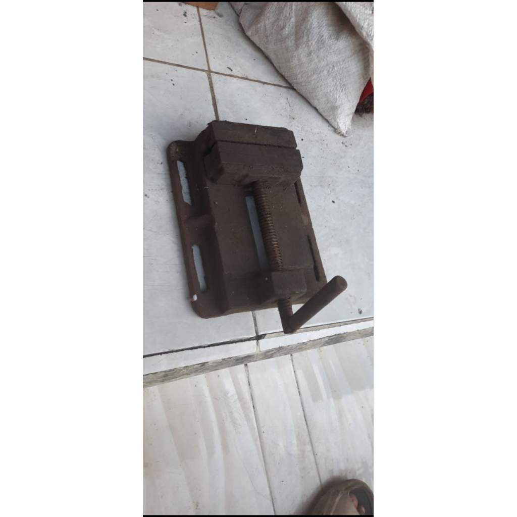 Catok Bor duduk 5" inchi Ragum Ceper Tanggem dudukan bor meja lawas